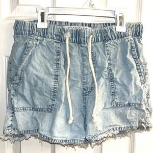 Denim Blue Women's Shorts, Celebrity pink brand, size small
